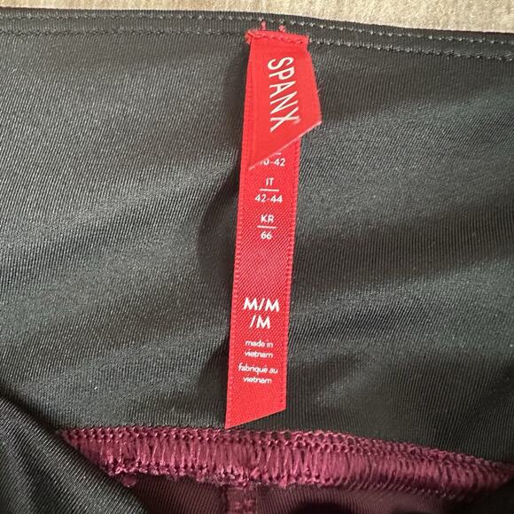 NWT Spanx Velvet Leggings M Burgundy Red Velour Pull On Pants 2070 Christmas - Picture 4 of 5